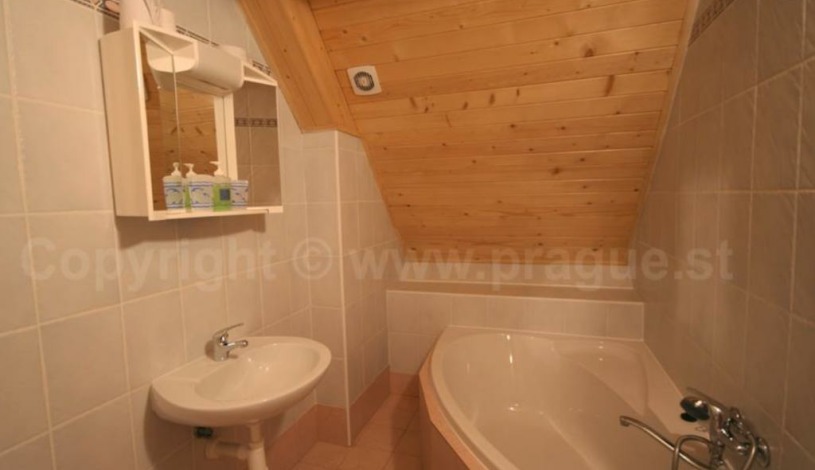 HOTEL BELLA Praha - Pokoj pro 3 osoby